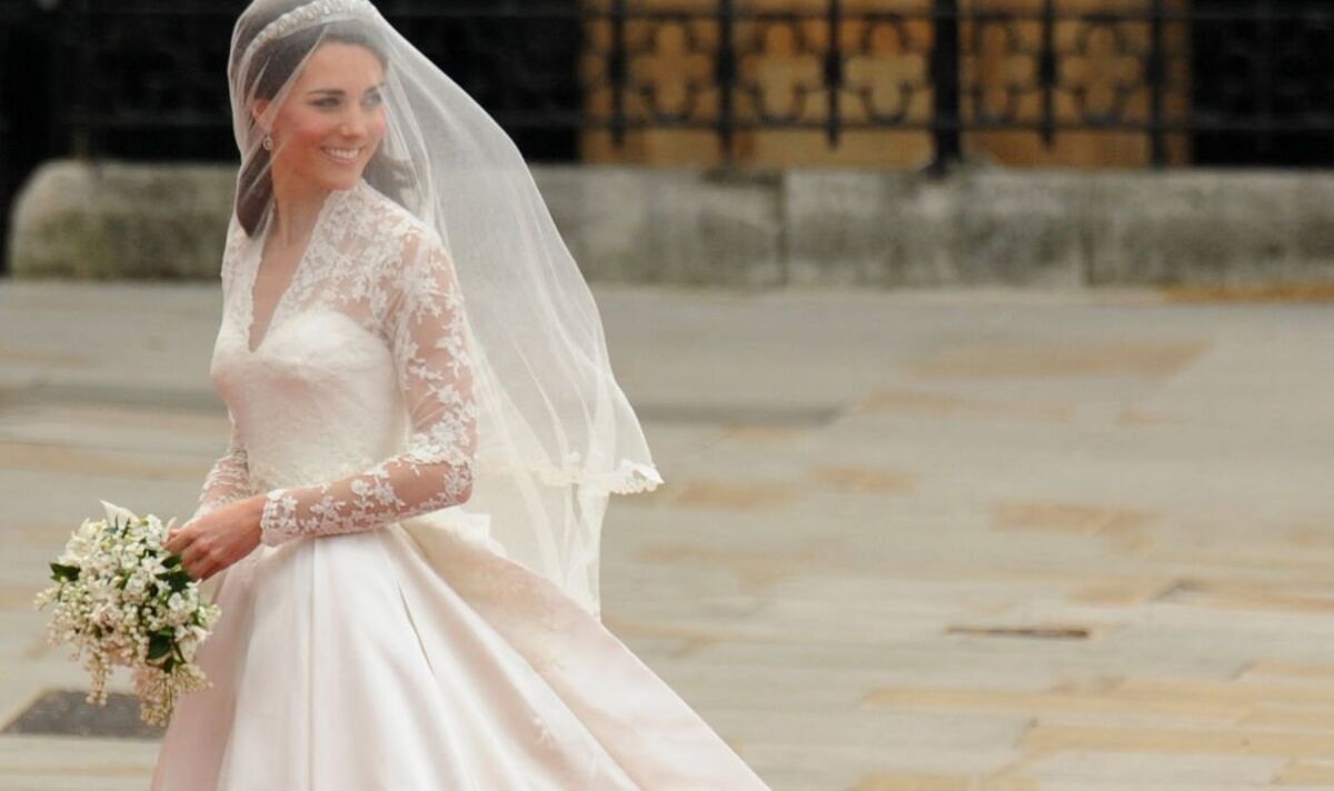 Kate middleton wedding dress