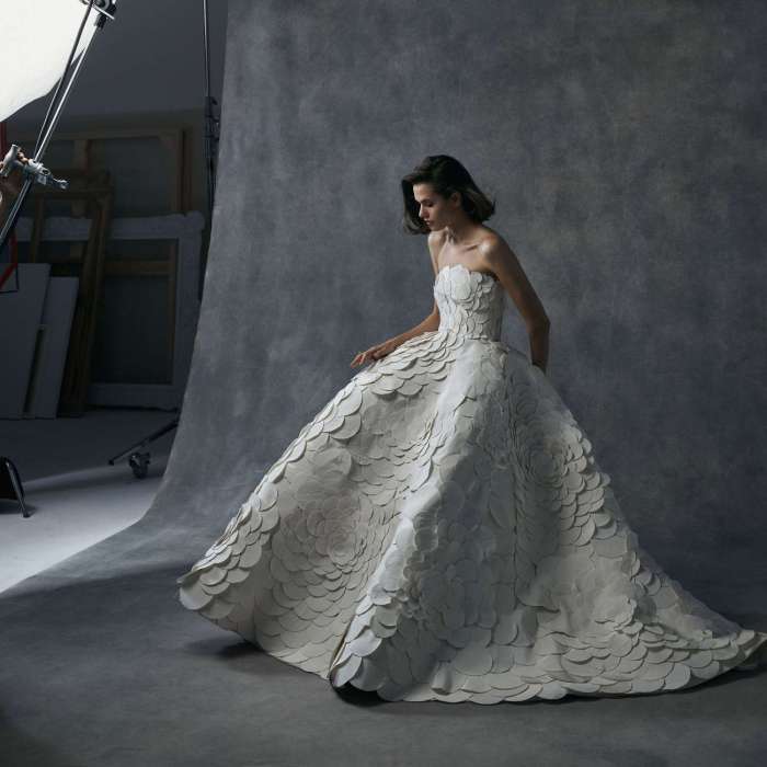 Oscar de la renta wedding dress